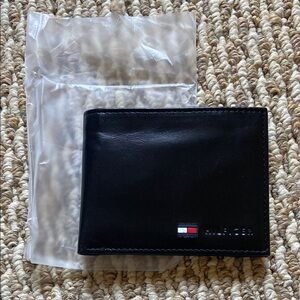 New Tommy Hilfiger Black Wallet